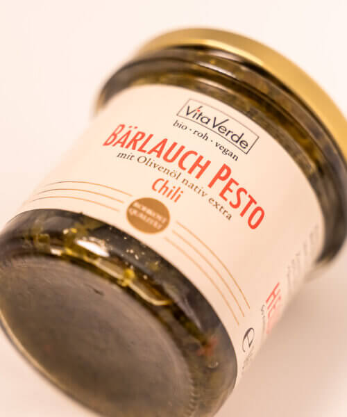Vita-Verde-Bio-Baerlauch-Chili-Pesto-Heldenkraut.2-scaled
